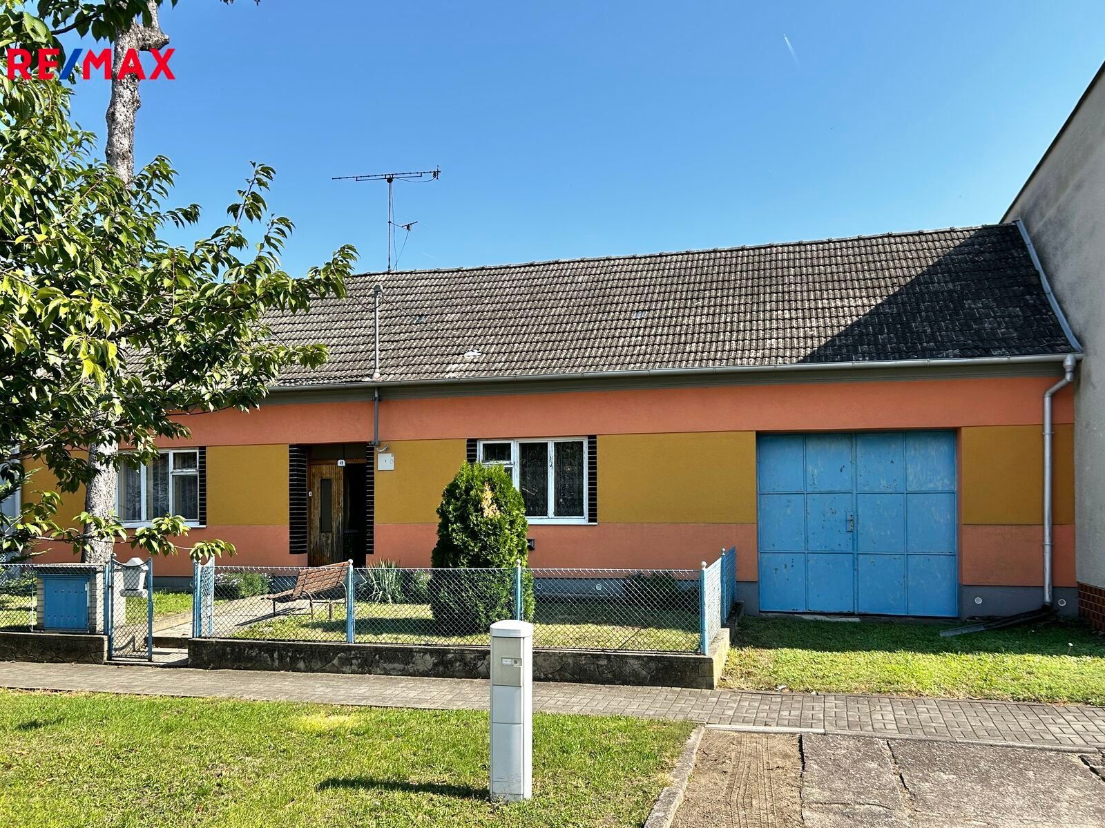 Prodej dům - Jiřice u Miroslavi, 102 m²