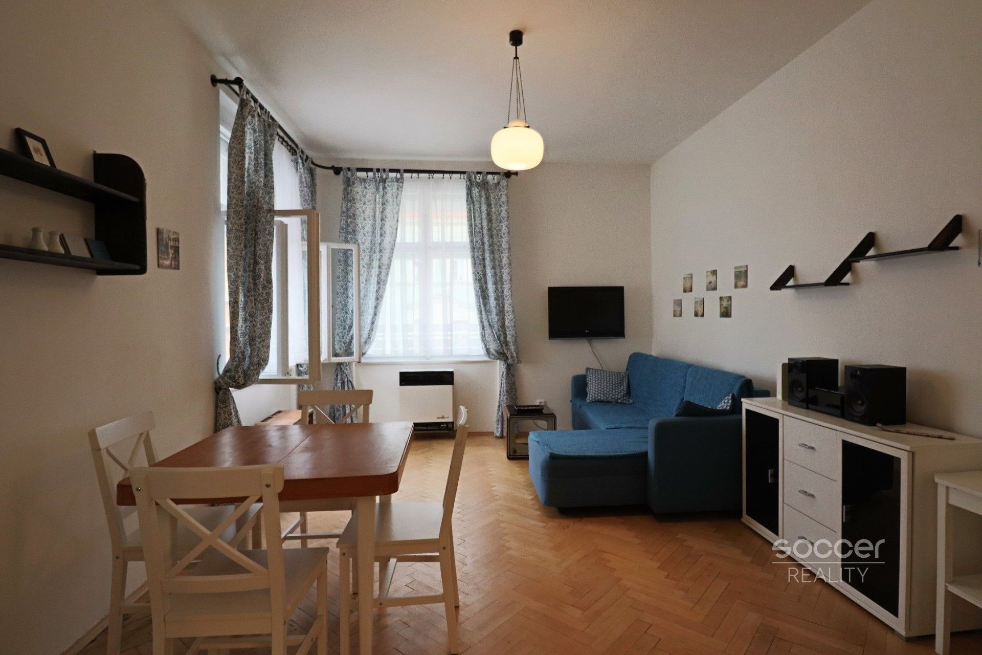 2+kk, Družstevní, Praha, 45 m²