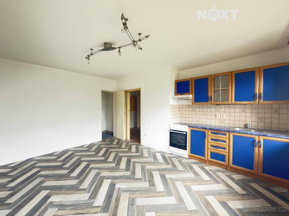 Byty, Hostinné, 543 71