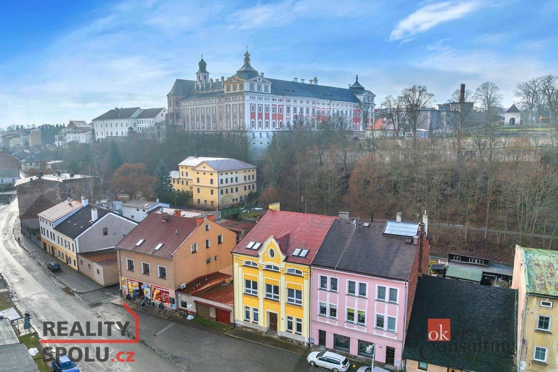 Činžovní domy, třída Soukenická, Broumov, 325 m²