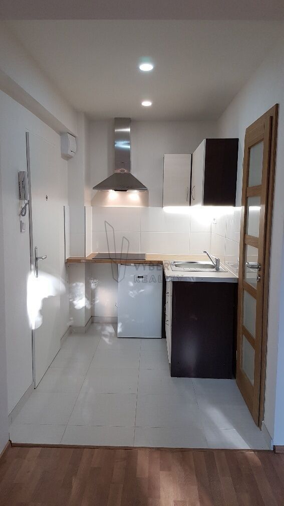 Prodej byt 1+kk - Jakutská, Praha, 20 m²