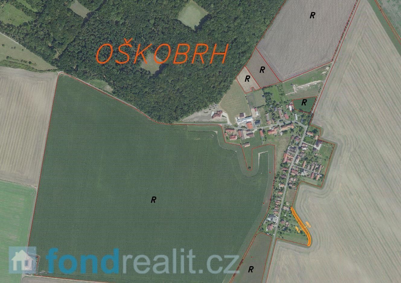 Prodej pozemek - Opolany, 1 293 m²