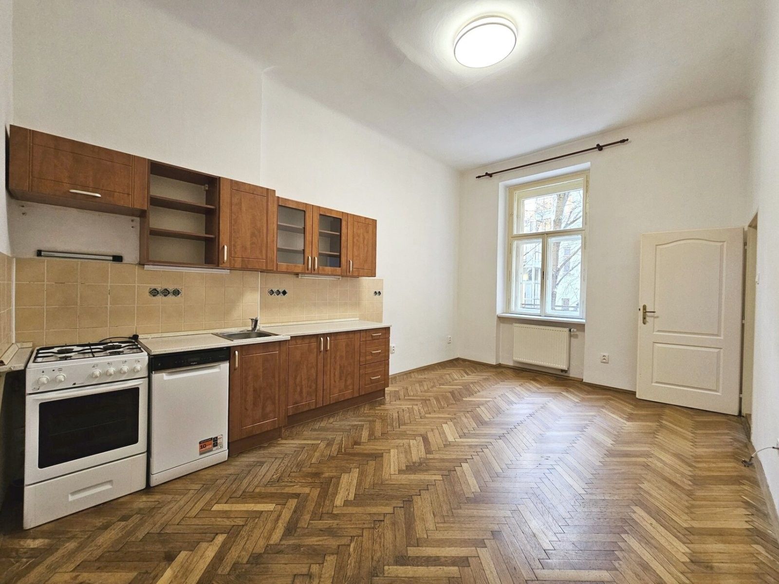 2+kk, Mánesova, Praha, 48 m²