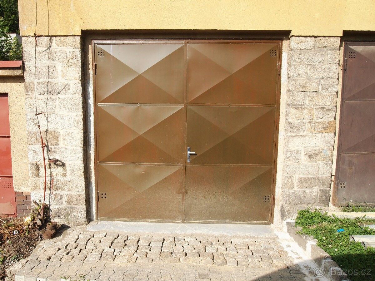 Garáže, Jablonec nad Nisou, 466 01