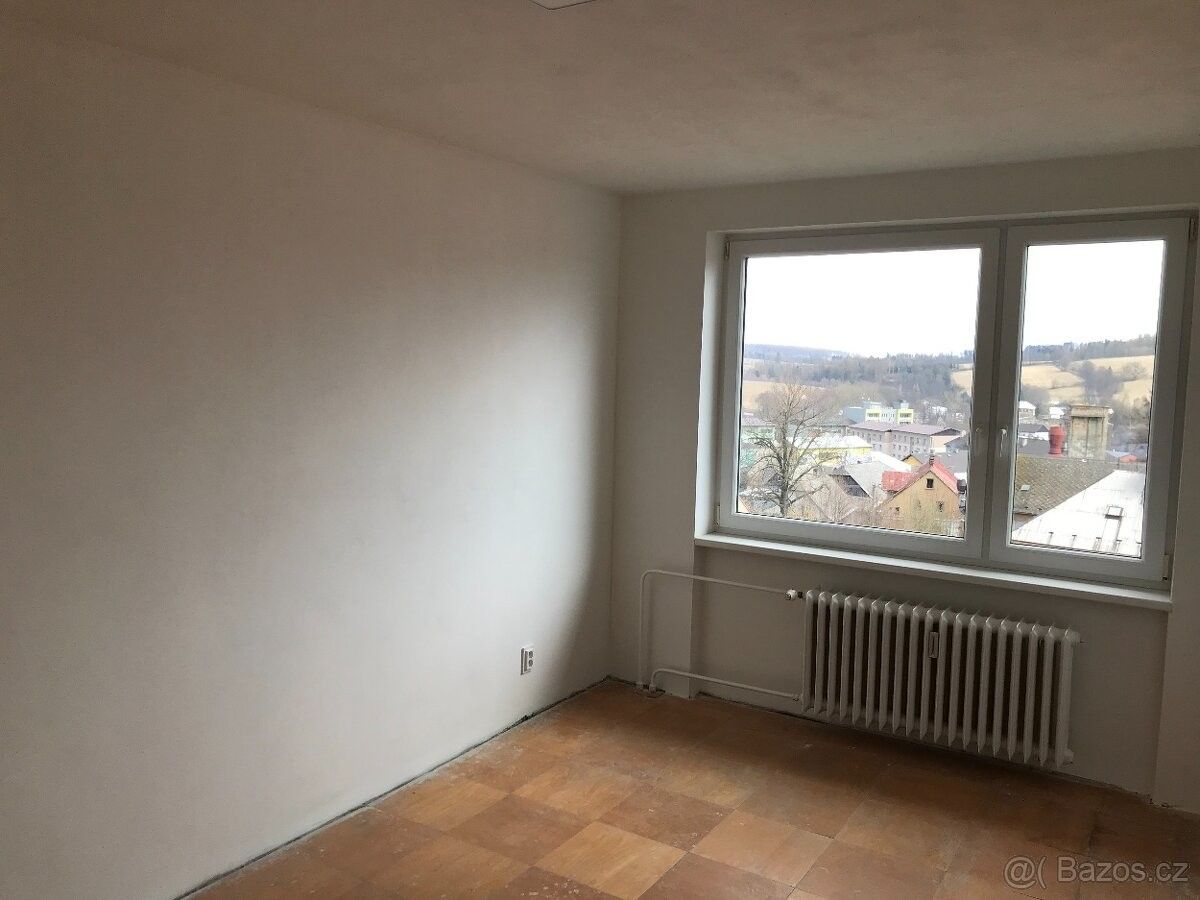 Pronájem byt 2+1 - Dvorce u Bruntálu, 793 68, 52 m²