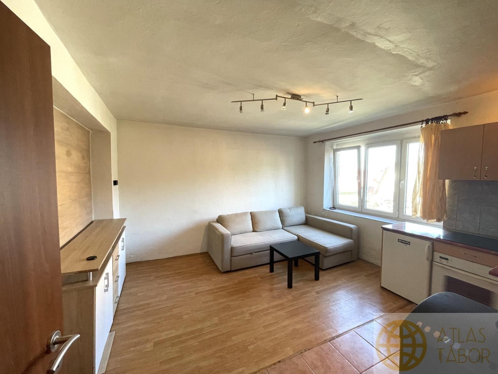 Prodej byt 1+kk - Lipnice nad Sázavou, 28 m²