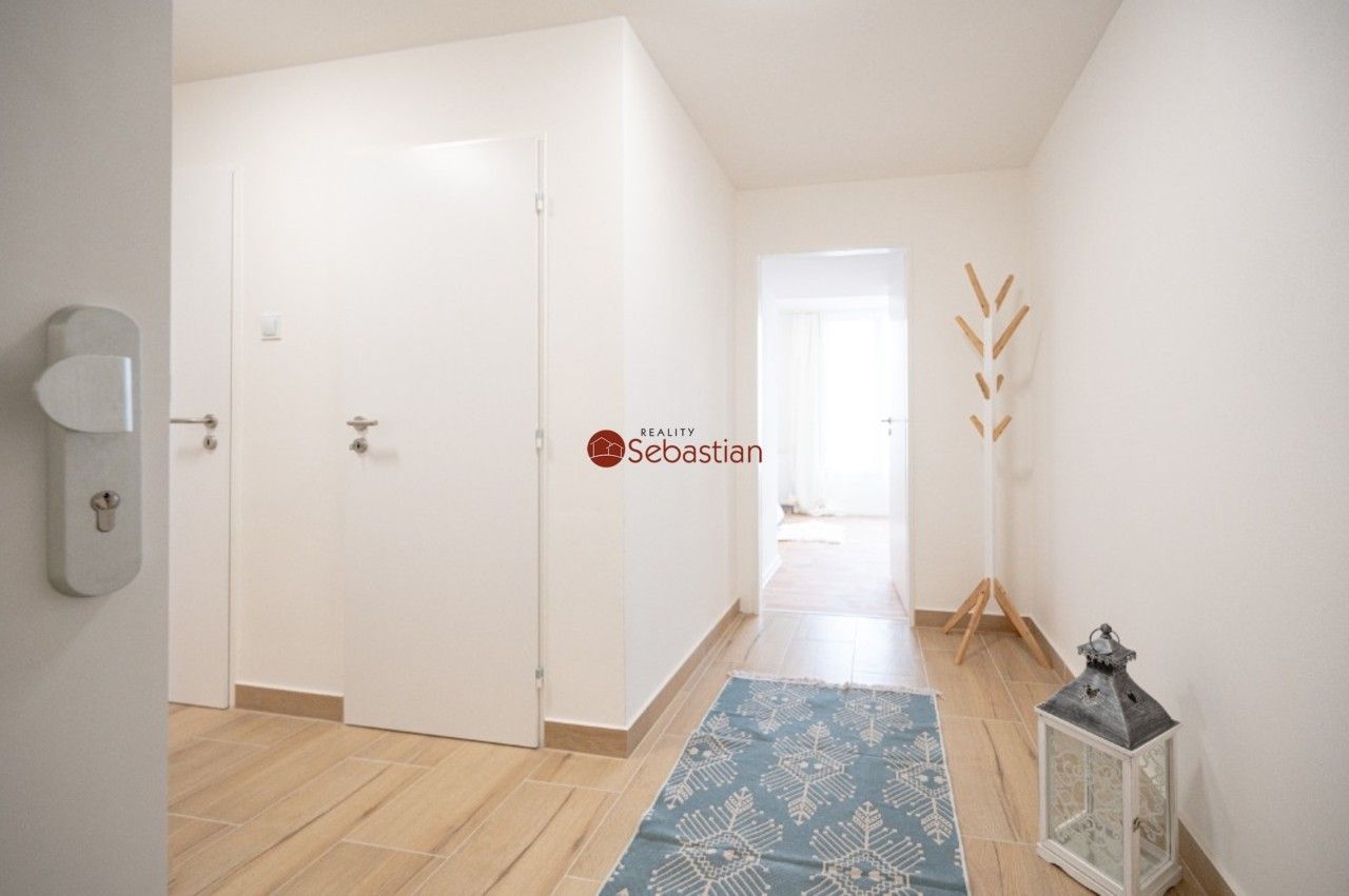 Pronájem byt 3+1 - Antonína Sochora, Teplice, 62 m²