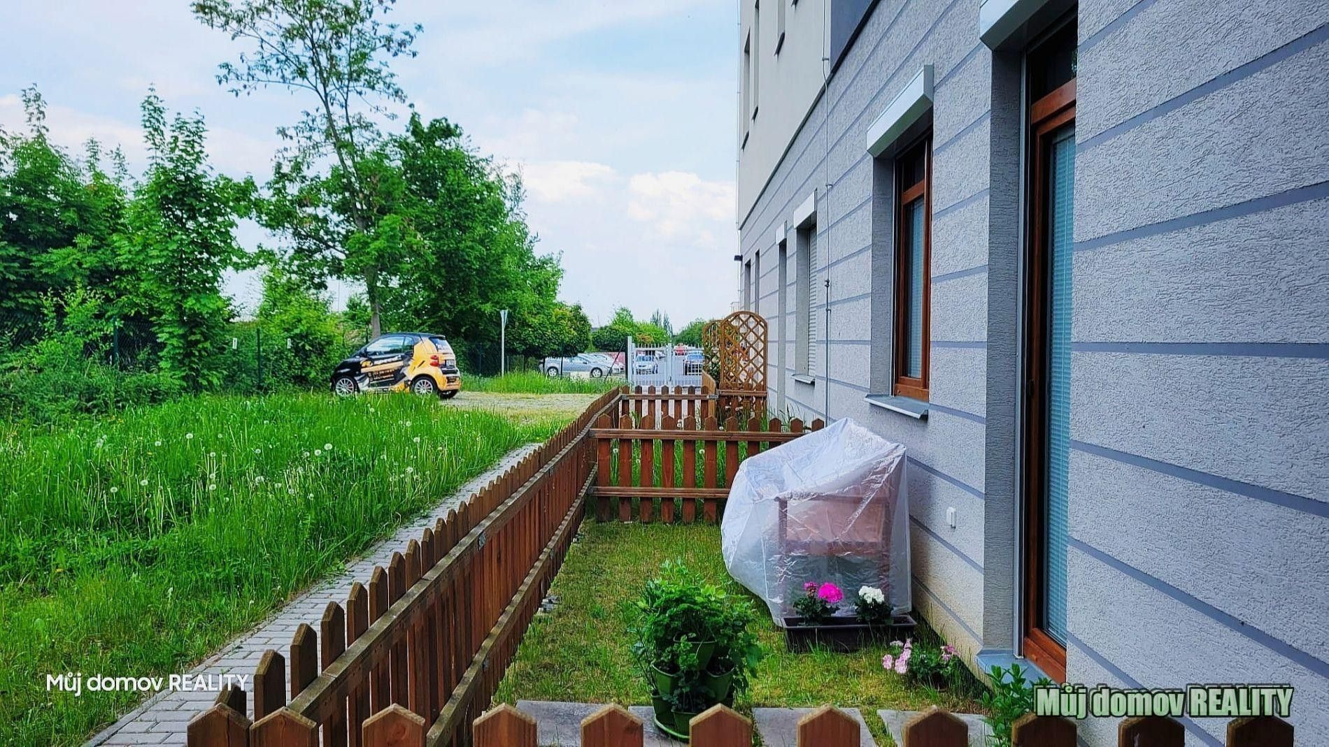 1+kk, Bečovská, Praha, 29 m²