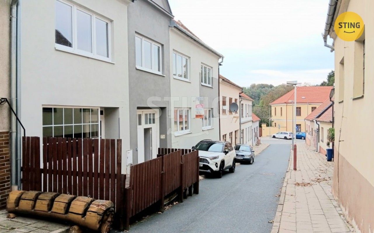 Obchodní prostory, Dr. Odstrčila, Moravský Krumlov, 61 m²