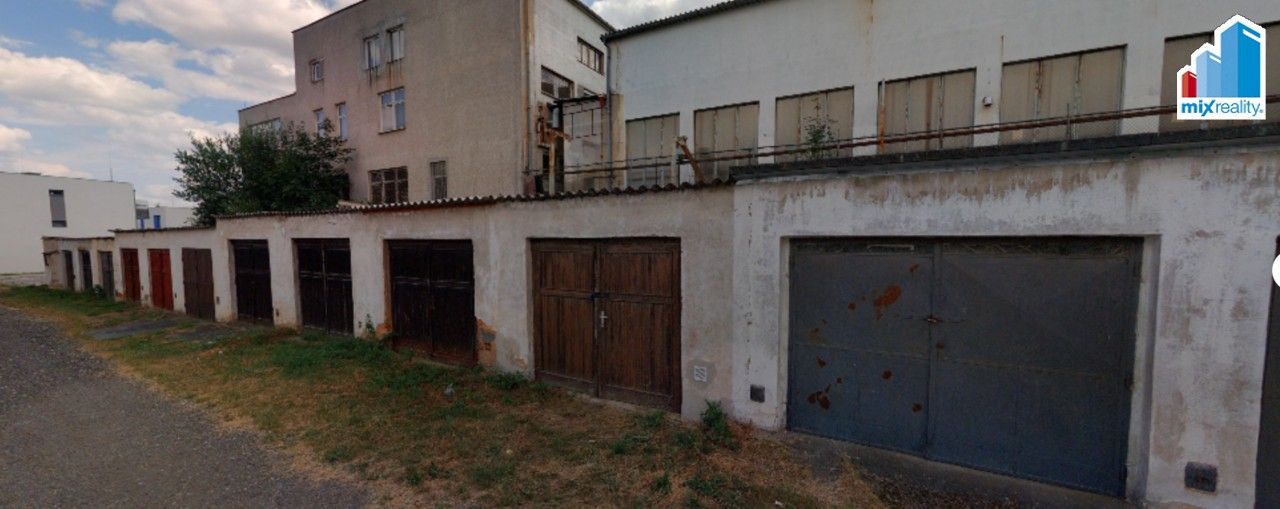 Garáže, Kreuzmannova, Plzeň, 18 m²