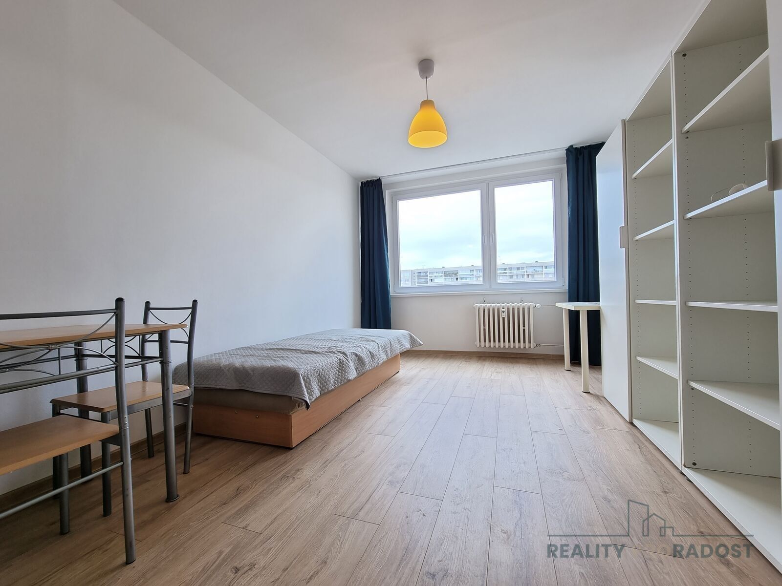 Pronájem byt 2+kk - Blattného, Praha, 43 m²