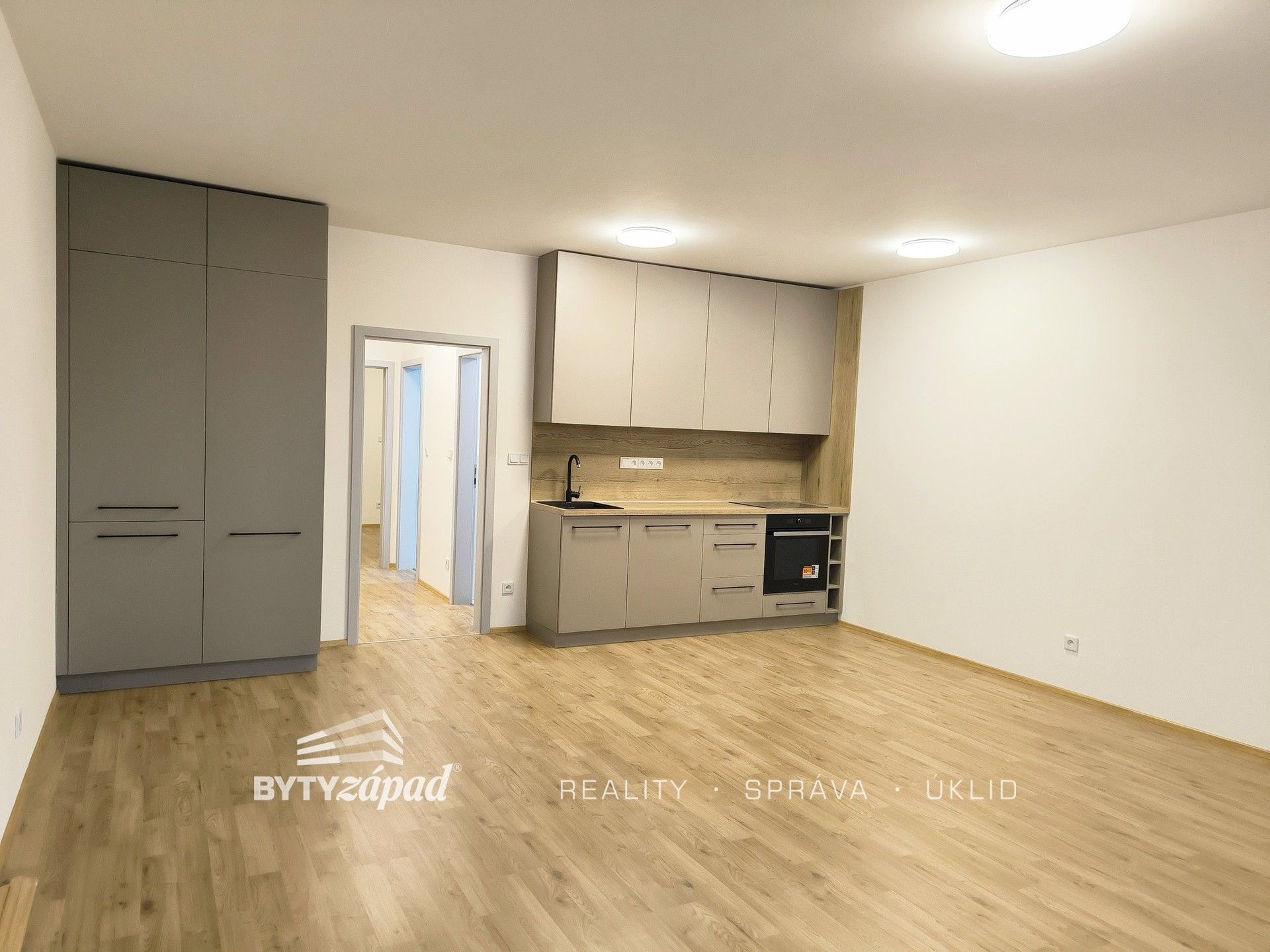 2+kk, Jižní Předměstí, Plzeň, 67 m²