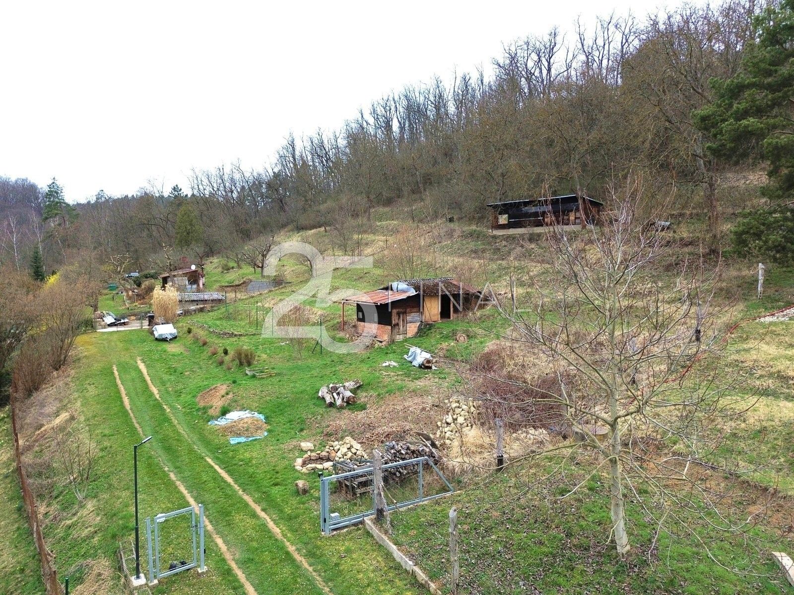 Zahrady, Dalešice, Bítouchov, 1 m²