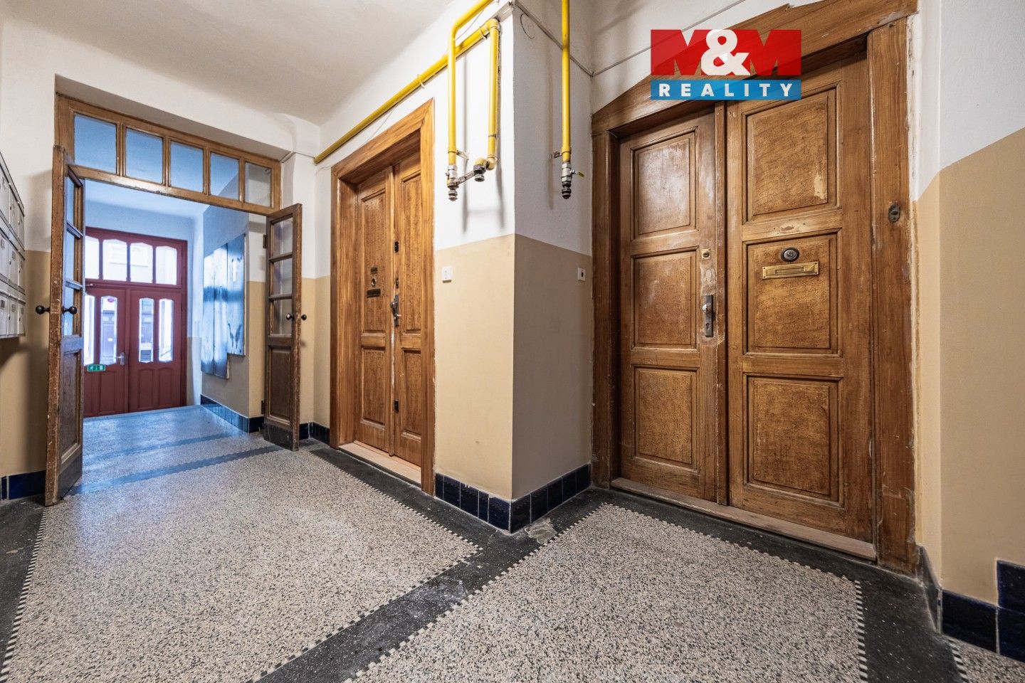 2+kk, Slezská, Praha, 42 m²