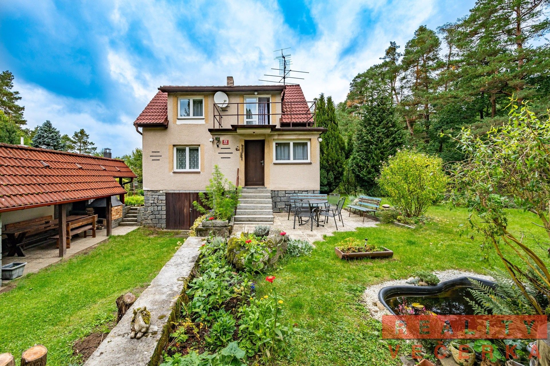 Prodej chata - Kozárovice, 180 m²