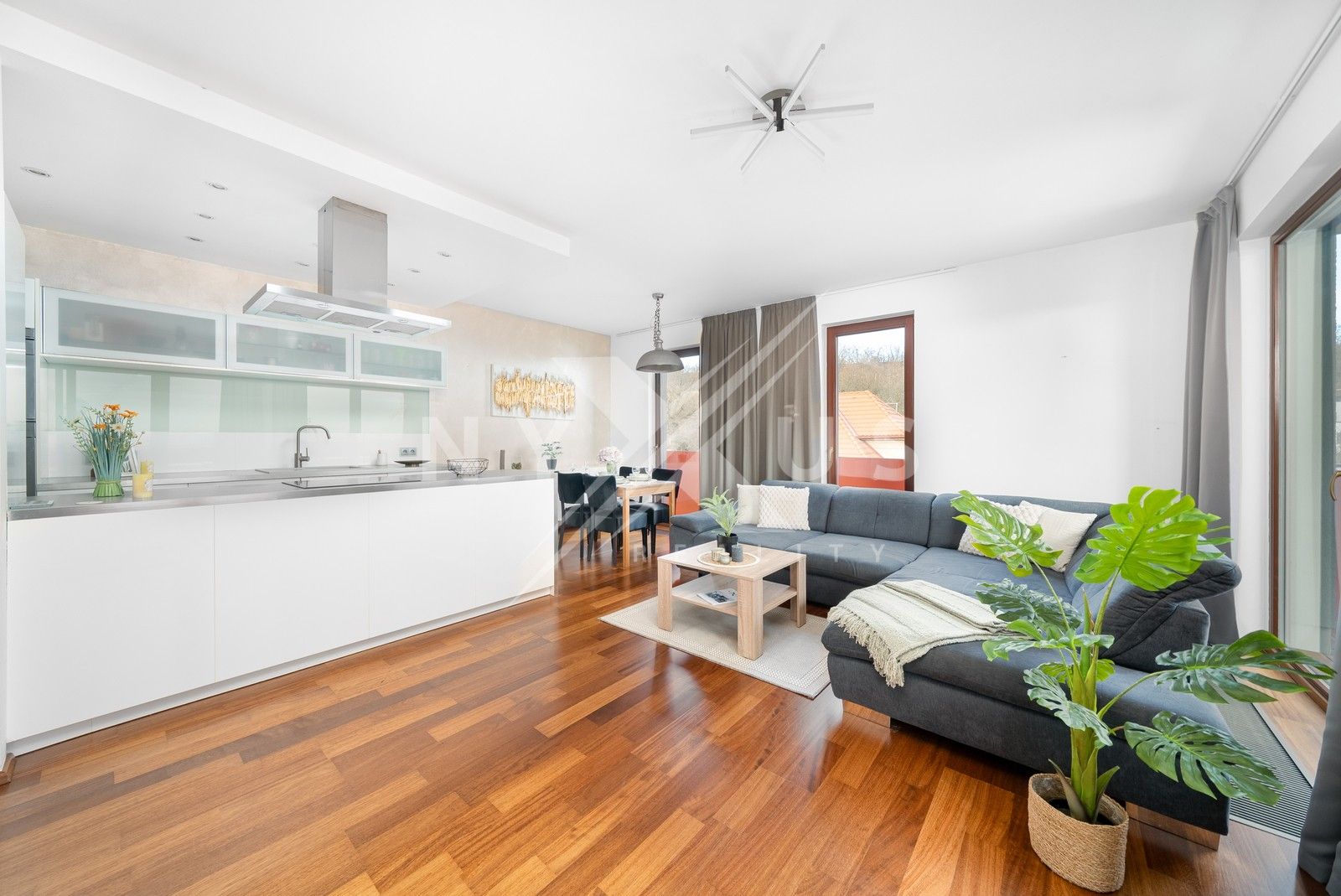 3+kk, Na pomezí, Praha, 79 m²