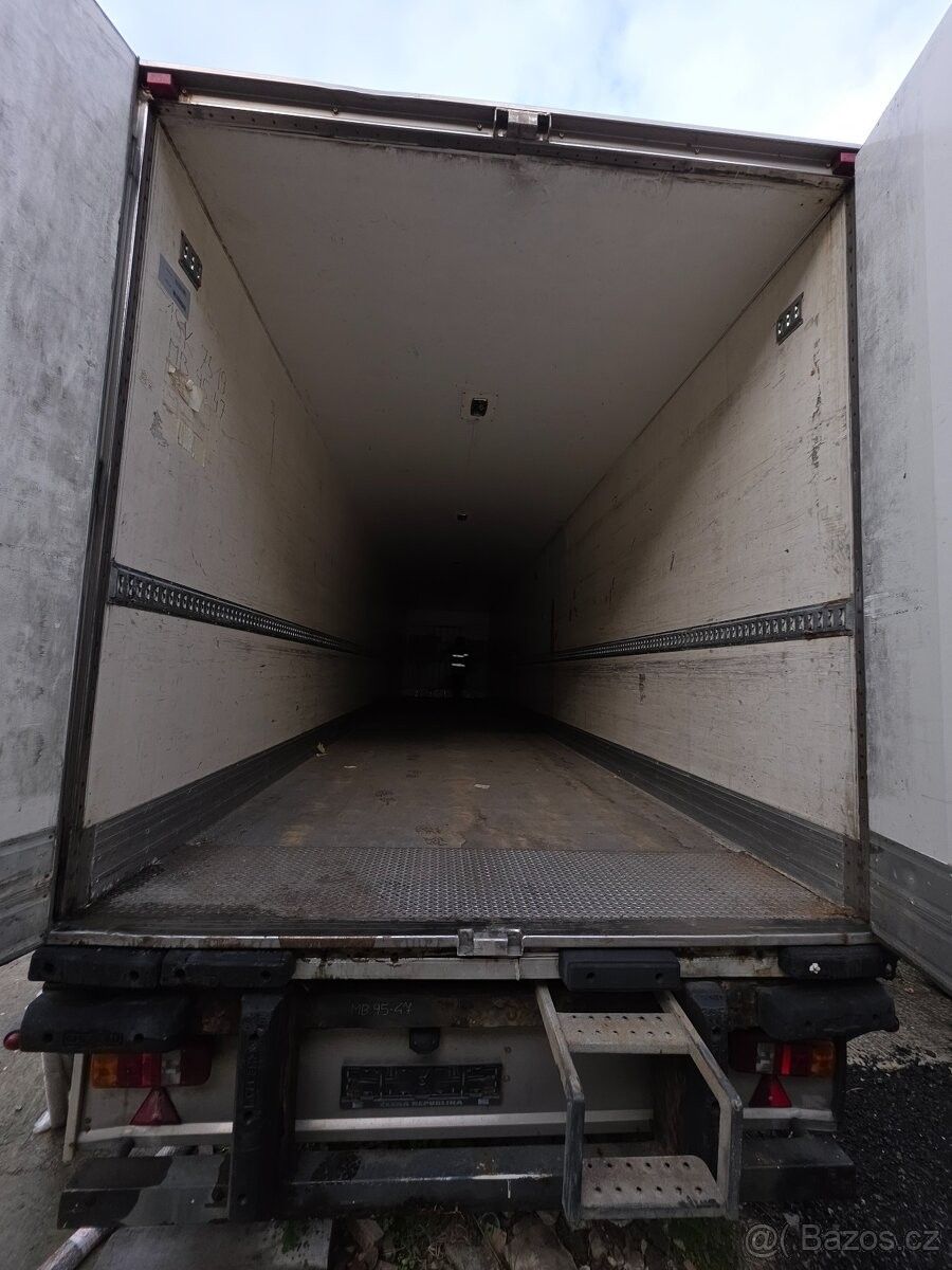 Sklady, Praha, 180 00