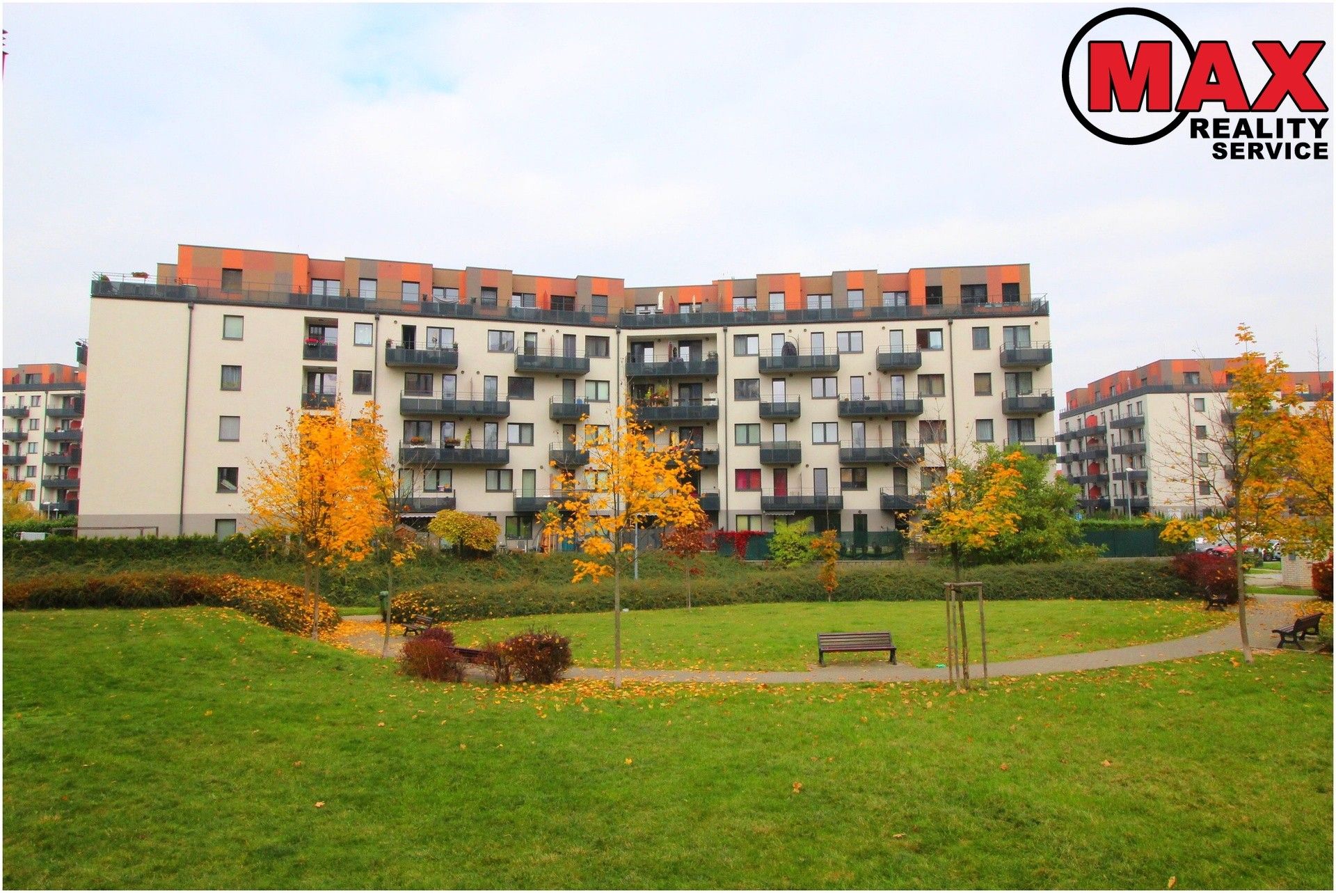 Pronájem byt 1+kk - Škrábkových, Praha, 40 m²