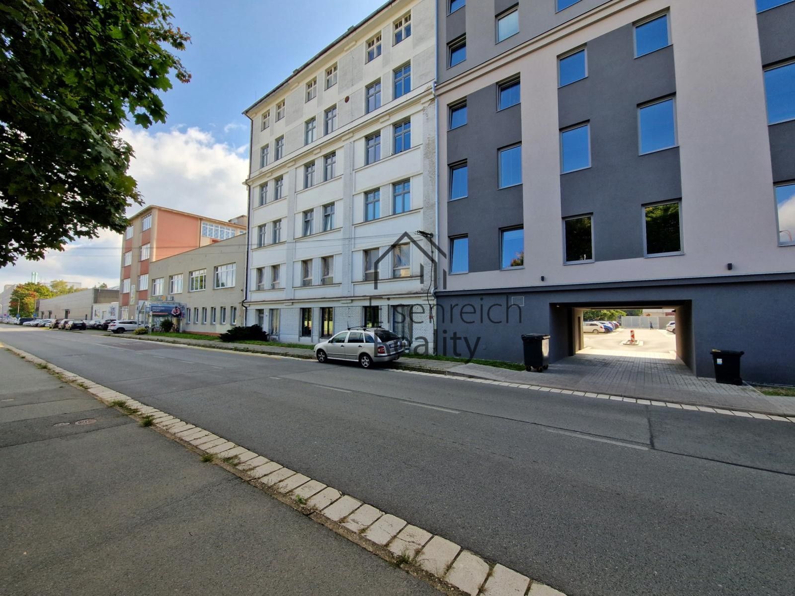 Kanceláře, Na Brně, Hradec Králové, 250 m²