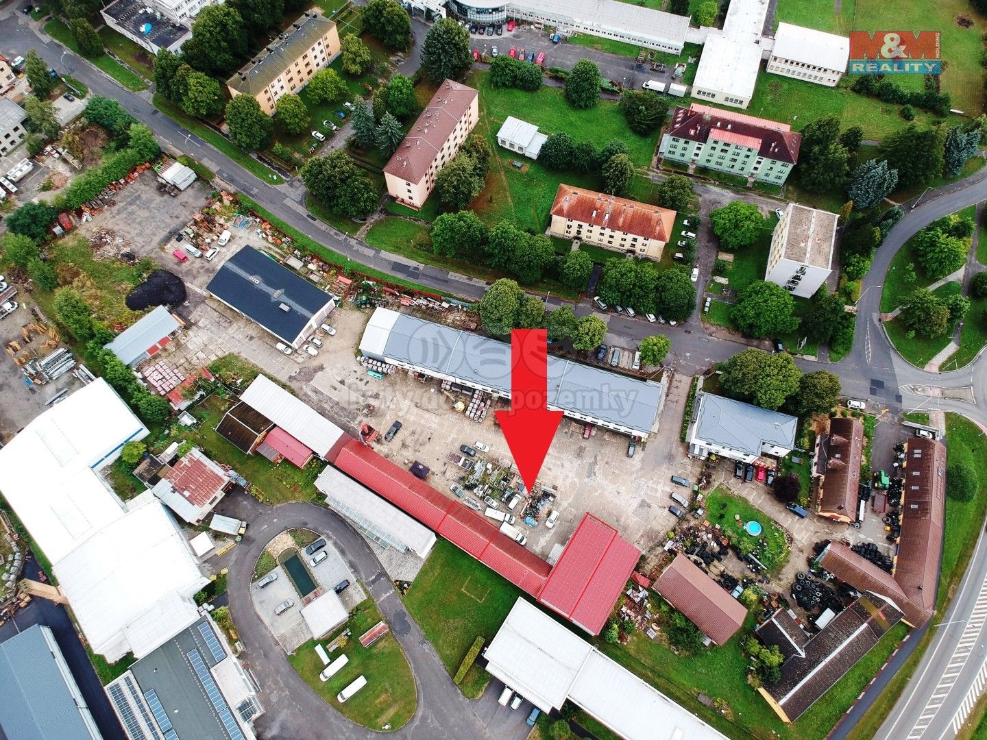 Garáže, Nádražní, Třeboň, 44 m²