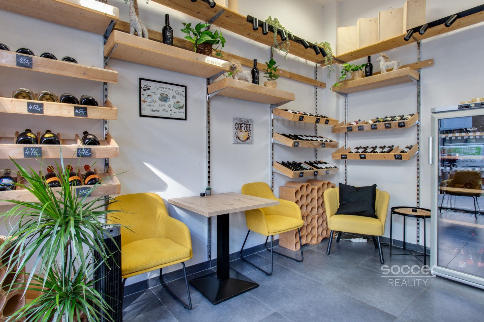 Pronájem restaurace - Osadní, Praha, 34 m²