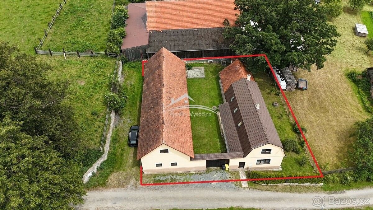 Chaty, Humpolec, 396 01, 1 653 m²