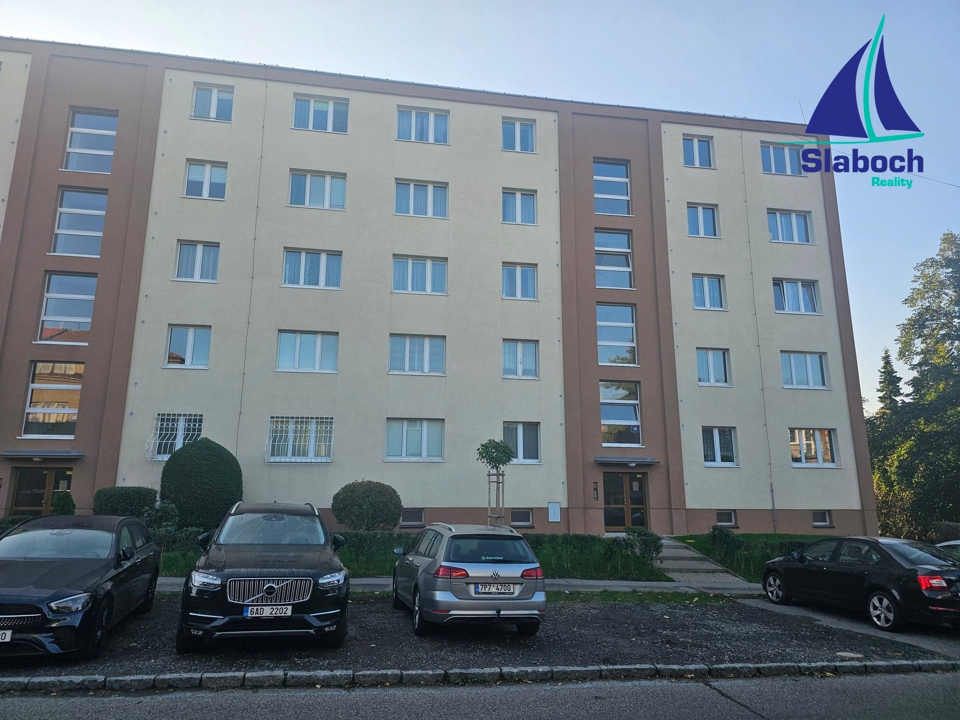 Prodej byt 2+1 - U krbu, Praha, 56 m²