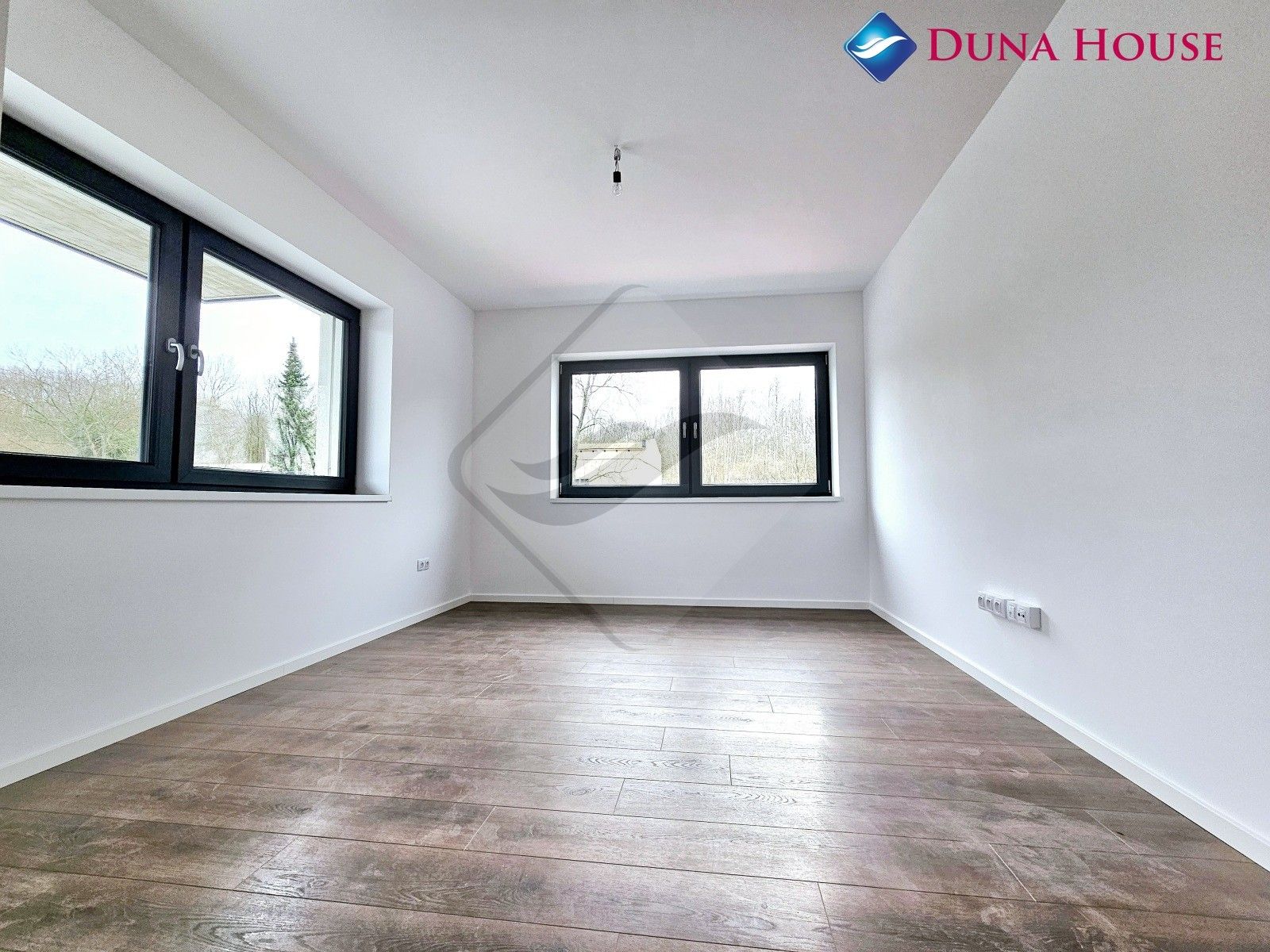 Prodej byt 2+kk - Spojovací, Praha, 49 m²