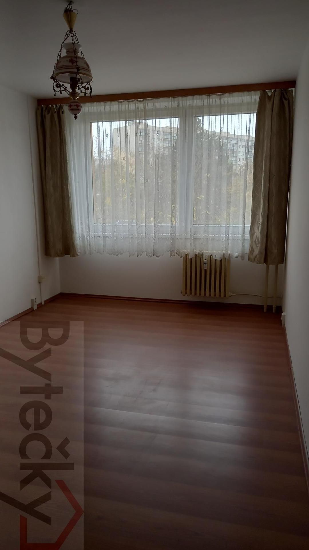 2+kk, Generála Janouška, Praha, 46 m²