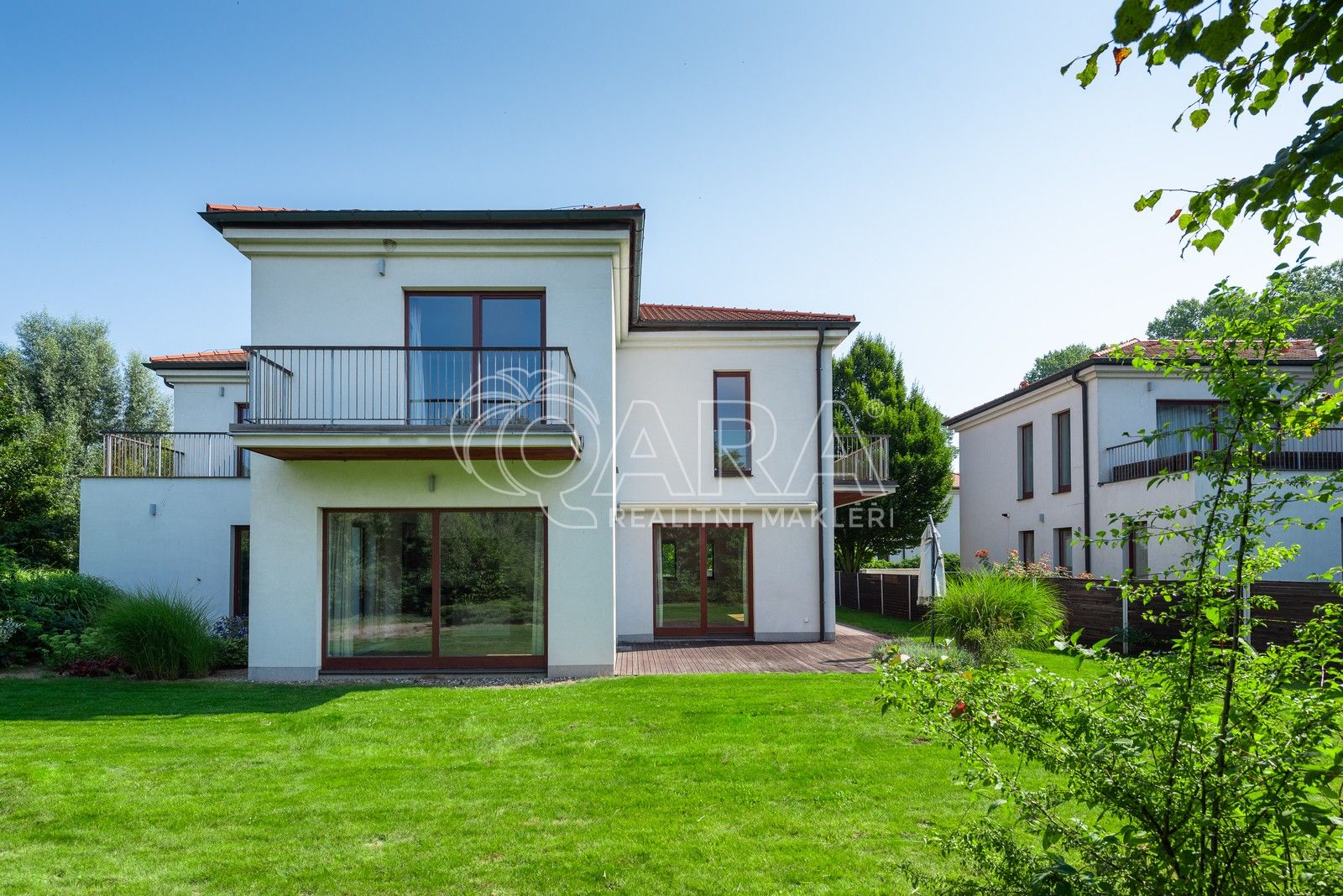 Rodinné domy, Zelená, Statenice, 285 m²