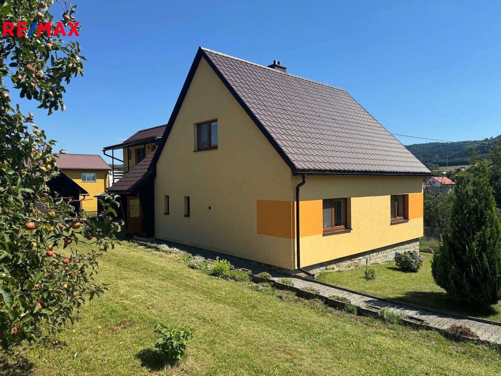 Rodinné domy, Střelná, 241 m²