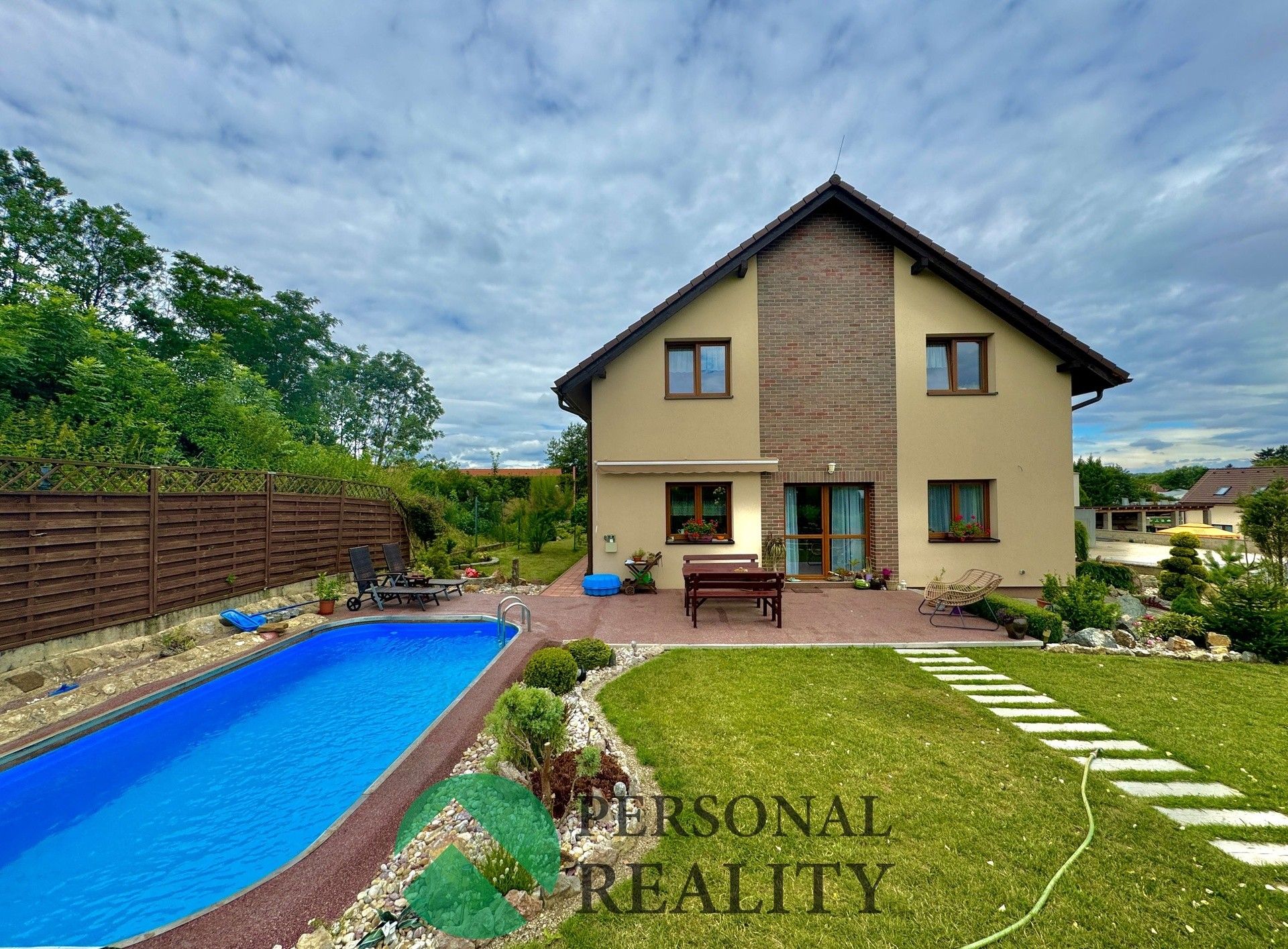 Rodinné domy, Karlštejnská, Tachlovice, 208 m²