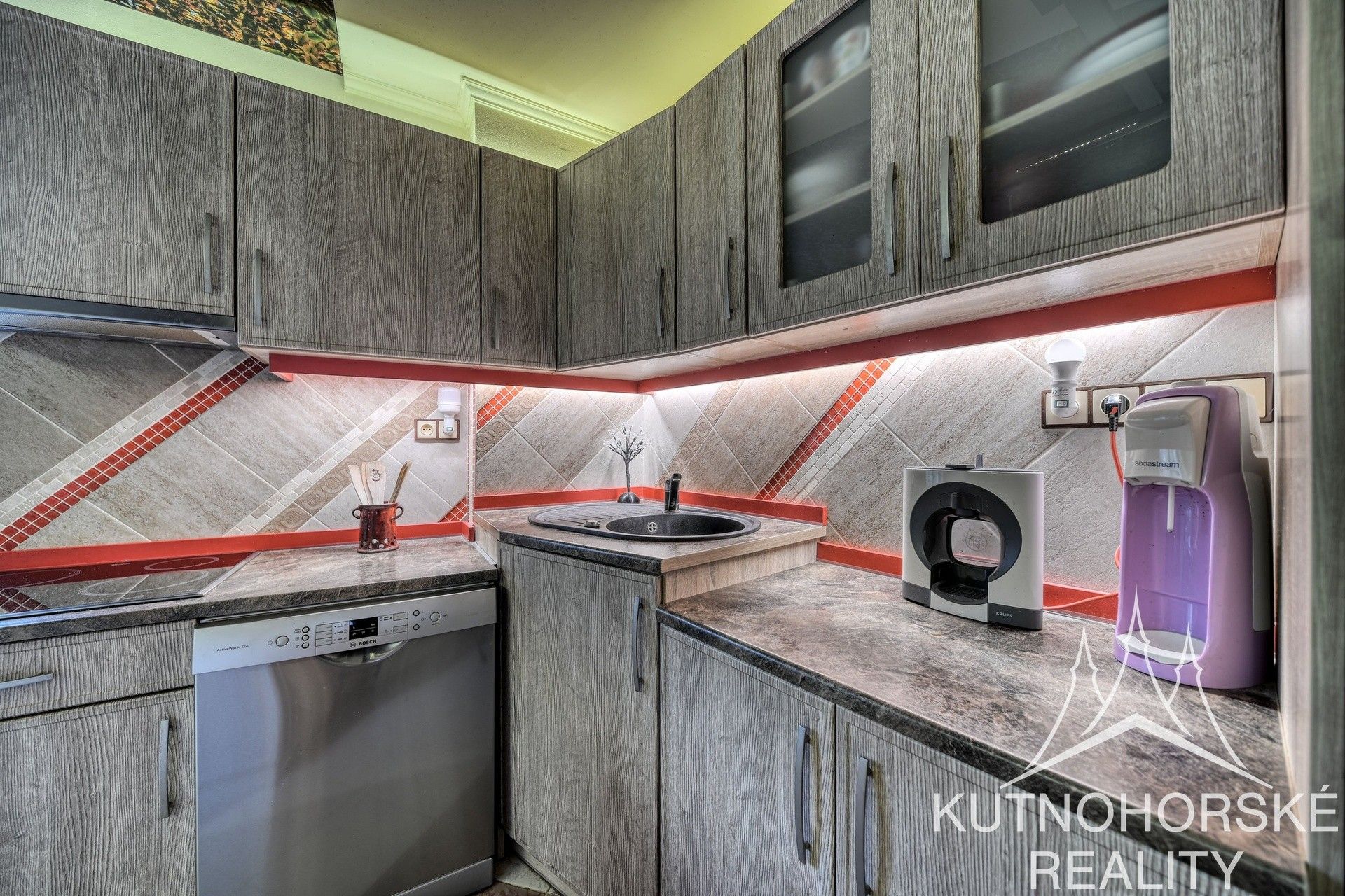 1+kk, Malovická, Praha, 57 m²