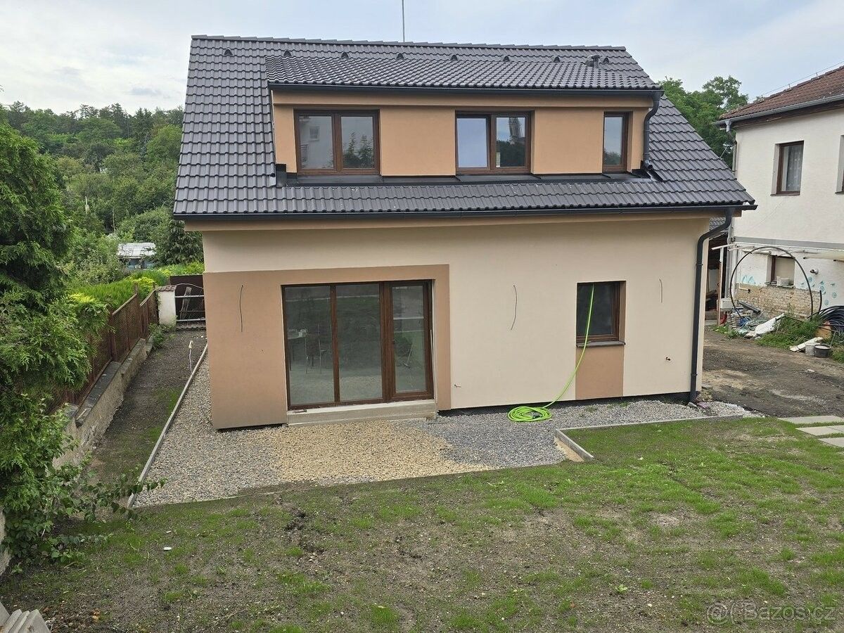 Prodej dům - Kladno, 272 01, 144 m²