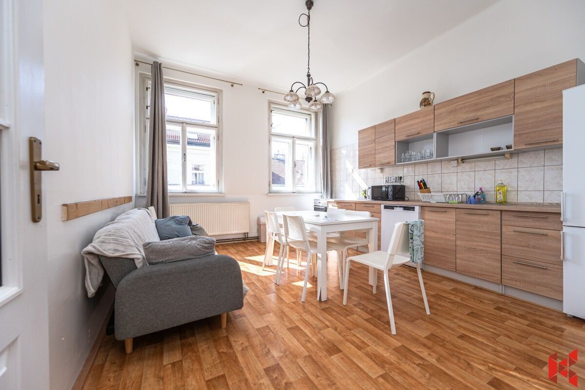 Prodej činžovní dům - Lublaňská, Praha, 470 m²