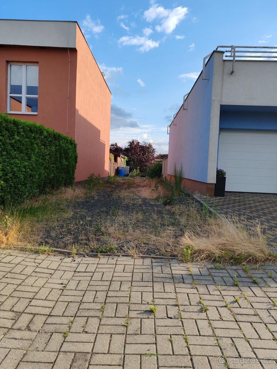 Garáže, Most, 434 01