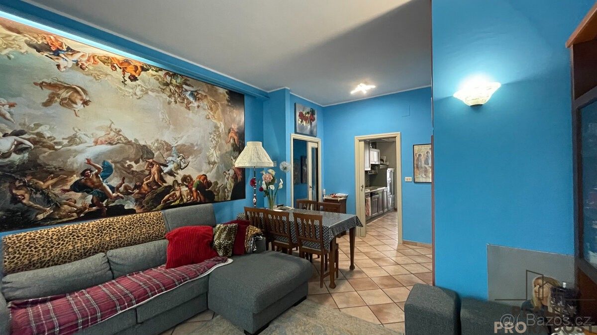 Byty, 987 66, Zahraničí