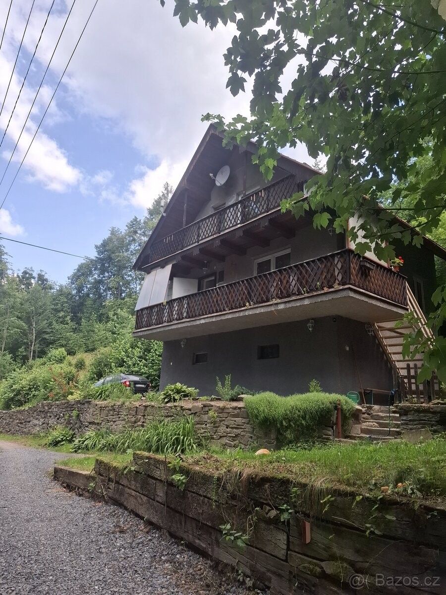 Prodej rodinný dům - Fulnek, 742 45