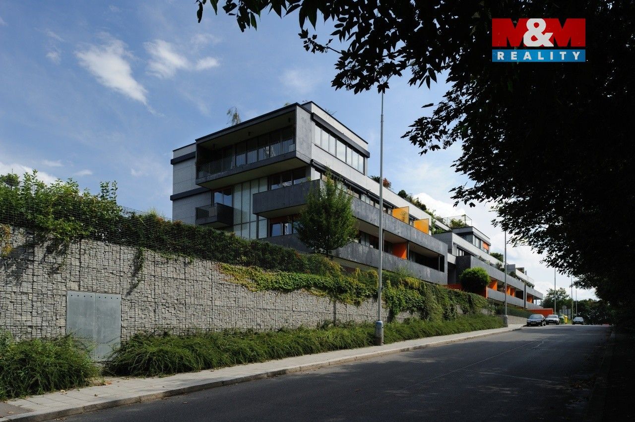 Prodej ostatní - Běžecká, Praha, 18 m²