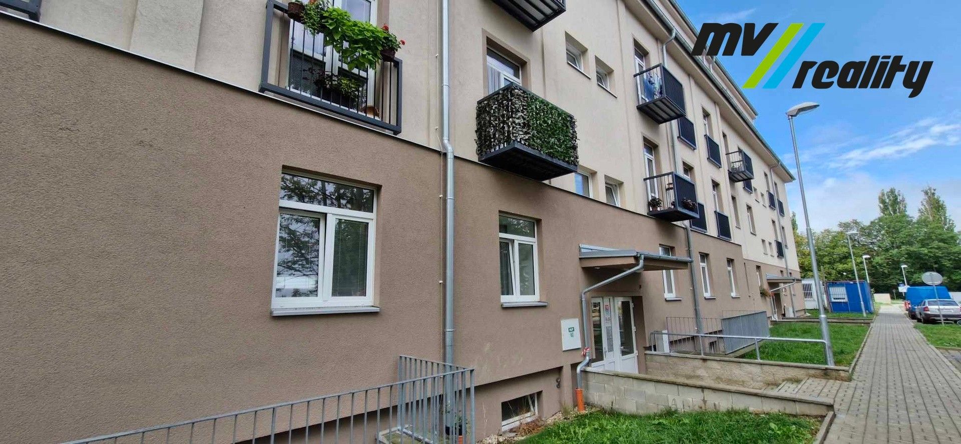 Pronájem byt 1+kk - Slepá, Milovice, 34 m²