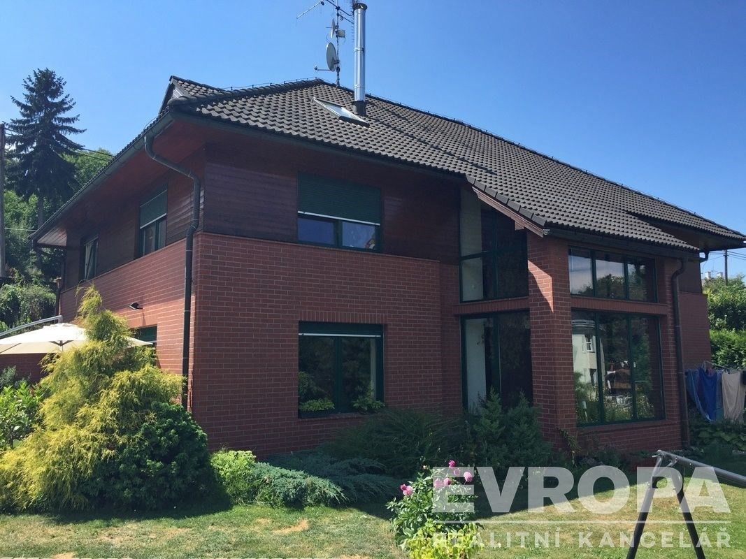 Rodinné domy, Lesní, Jablonec nad Nisou, 350 m²