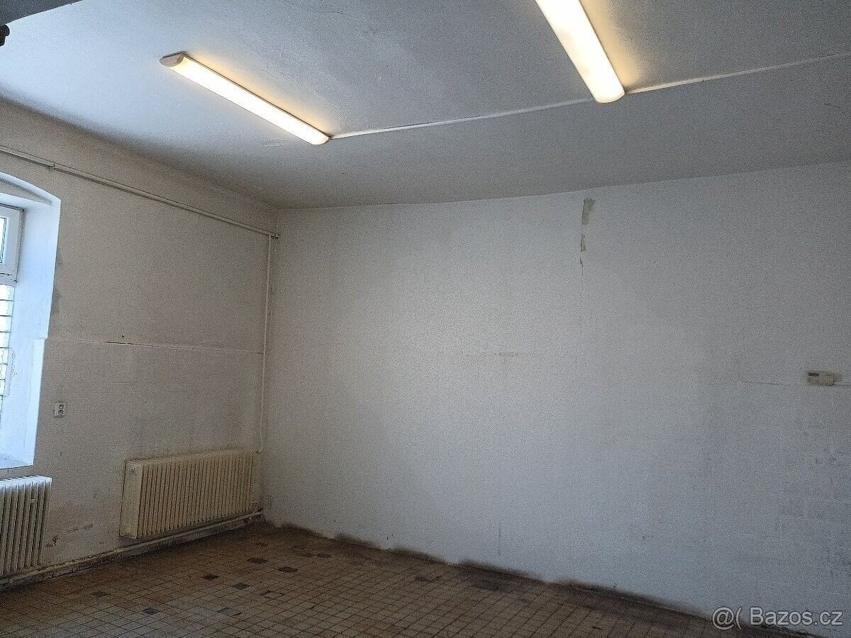 Sklady, Uničov, 783 91