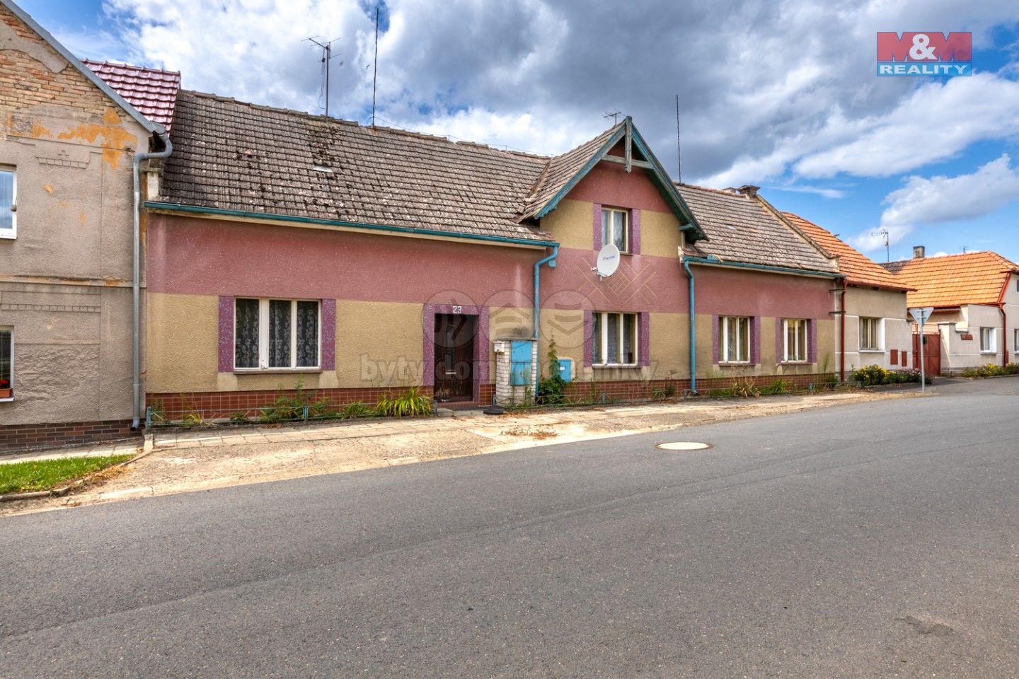 Prodej rodinný dům - Křesín, 141 m²