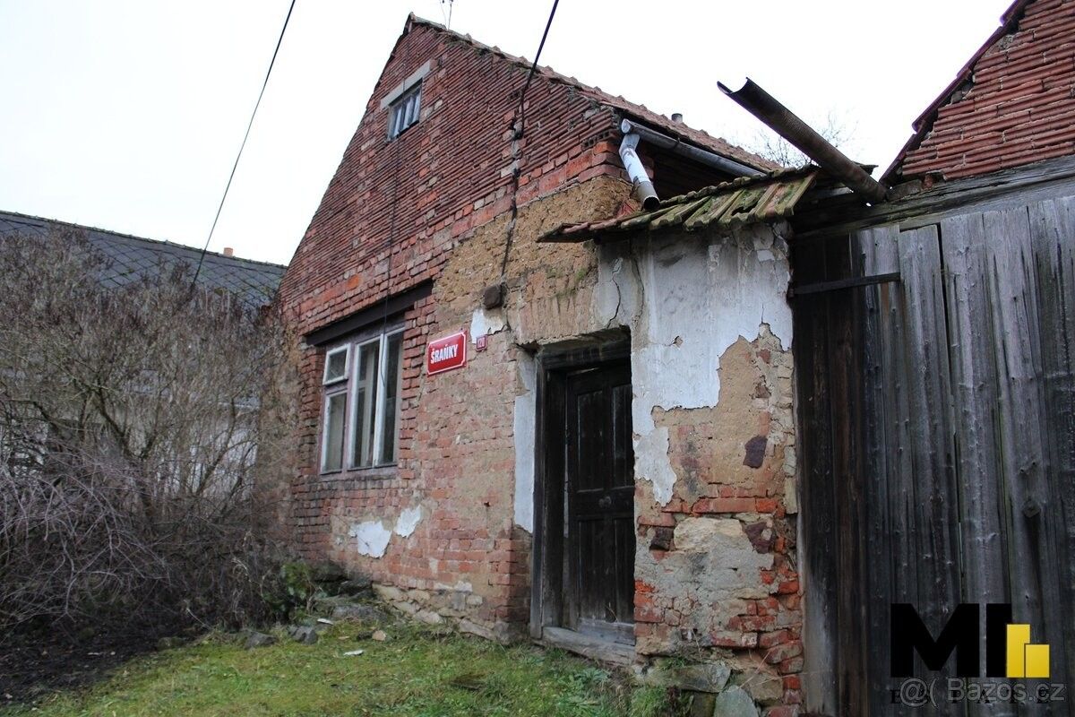 Prodej rodinný dům - Malá Roudka, 679 63