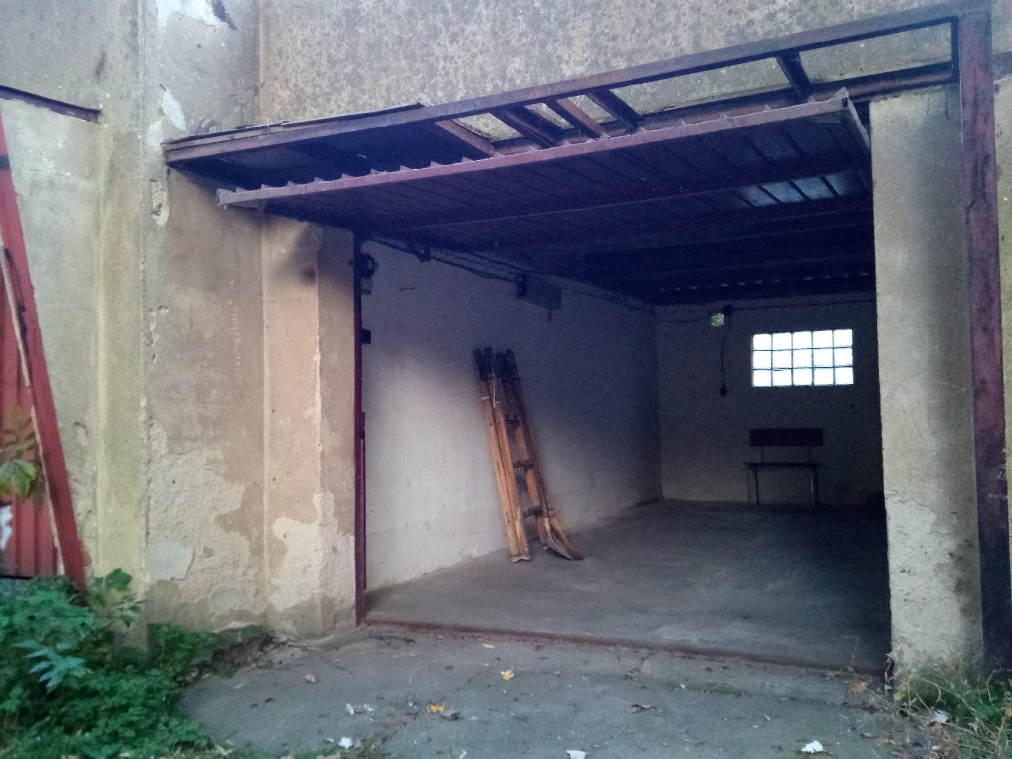 Garáže, U Luk, Neratovice, 20 m²