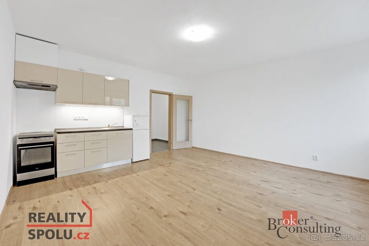 Prodej byt 1+kk - Kladno, 272 01, 40 m²