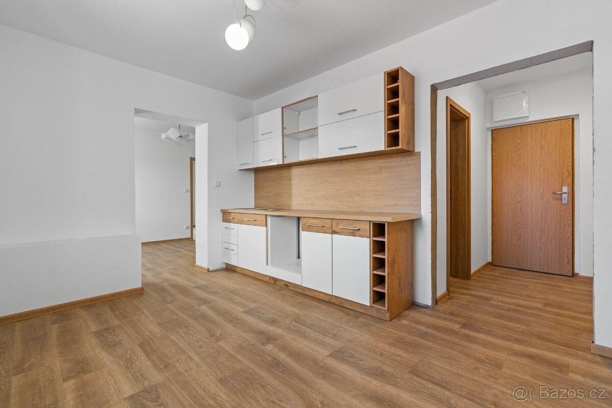 Prodej byt 2+1 - Valašské Klobouky, 766 01, 54 m²