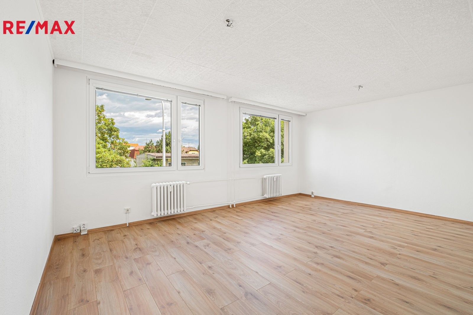 Prodej byt 4+1 - Strážnická, Praha, 112 m²