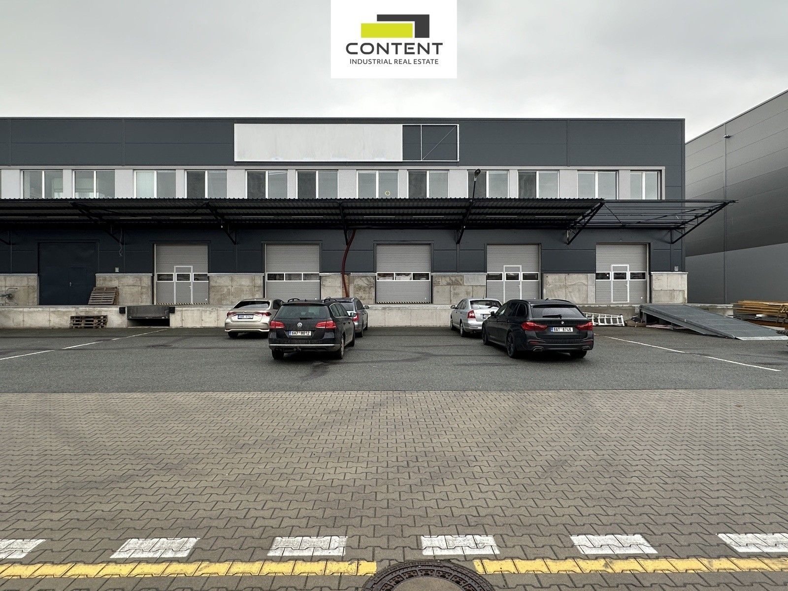 Pronájem sklad - Březhradská, Hradec Králové, 5 330 m²