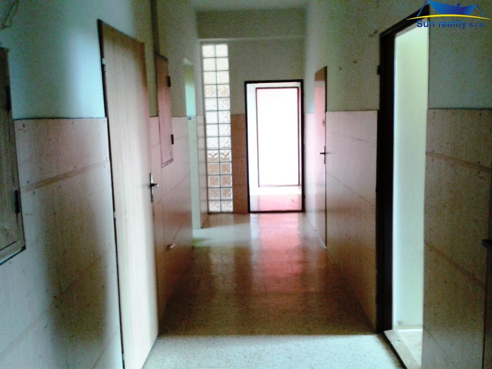 Sklady, Pod Rybníčkem, Hlinsko, 400 m²